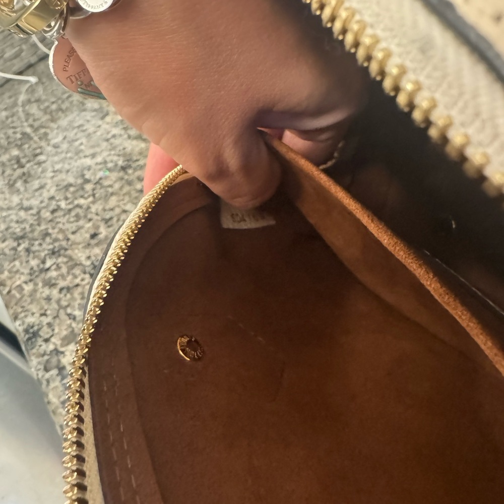 Louis Vuitton Empreinte Neo Alma BB in cream :) - Picture 16 of 17